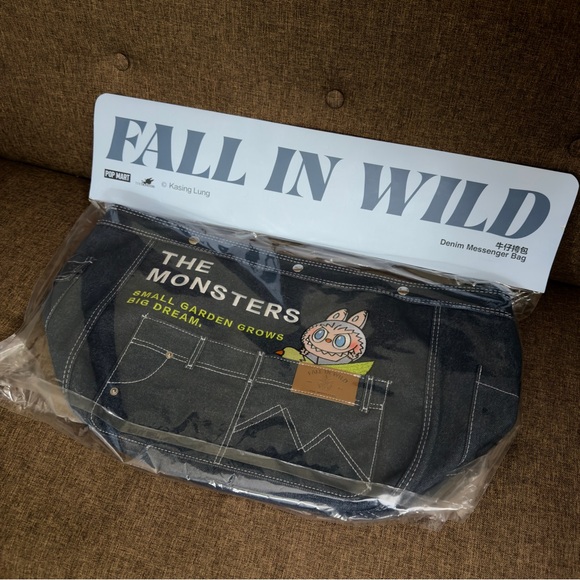 Pop Mart Bags / Labubu Denim Bag - Picture 3 of 4